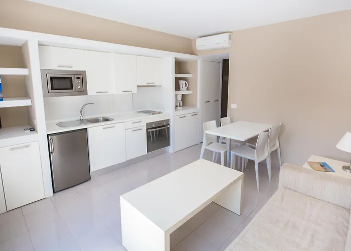 Olivos 3* Адехе